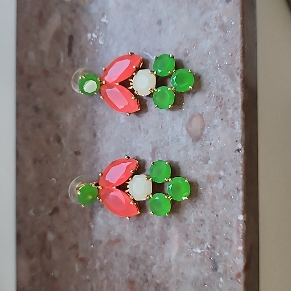Like new condition Kate Spade earrings